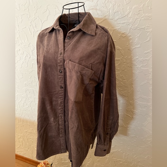LOFT Everyday Oversized Courdoroy Pocket Shirt - Like New - Picture 2 of 14